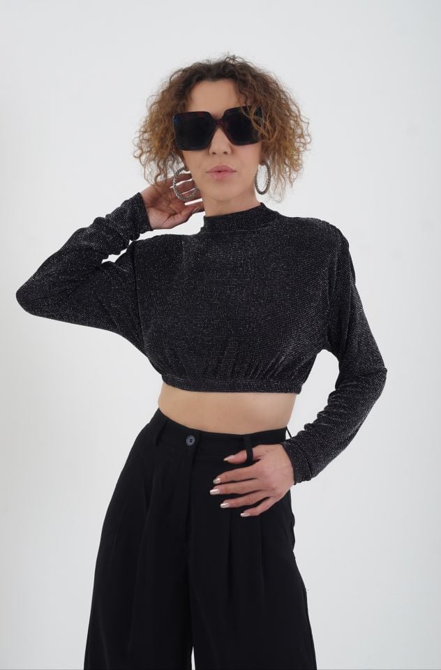 Sırt Dekolteli Simli Crop Bluz