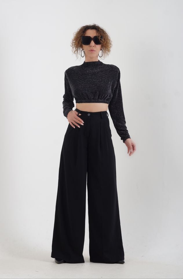 Sırt Dekolteli Simli Crop Bluz