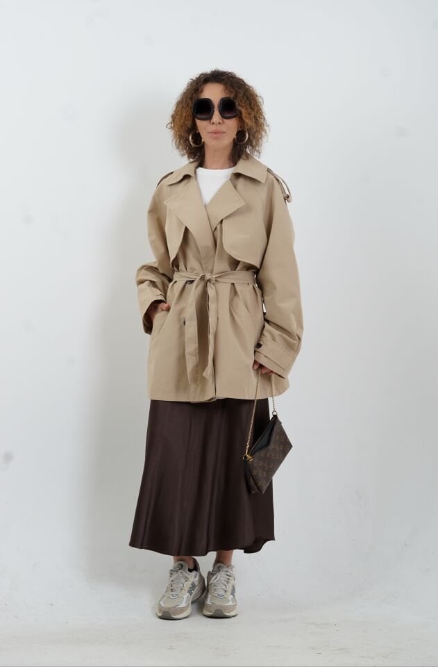 Bej Kuşaklı Kısa Trençkot