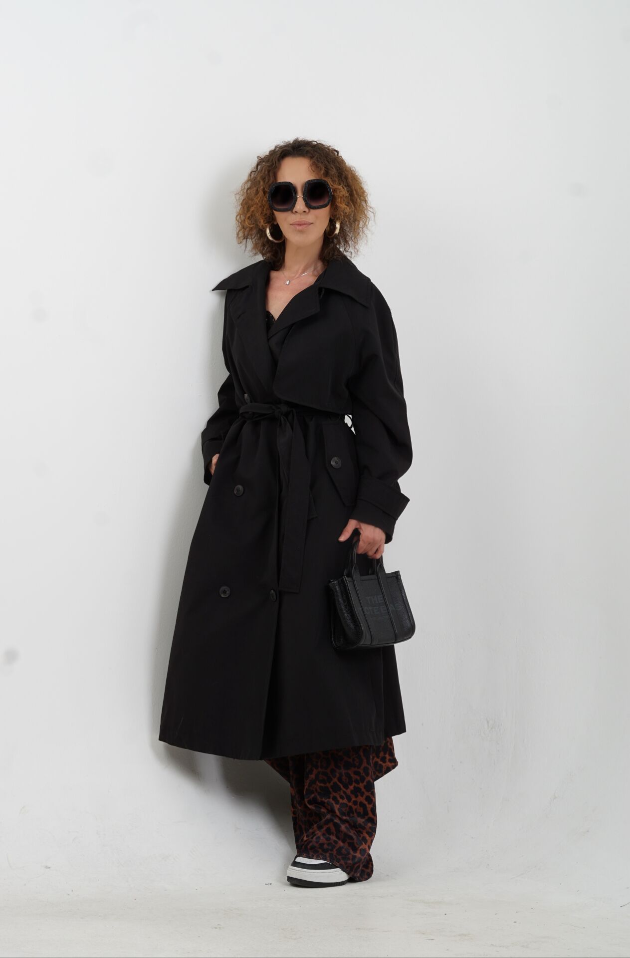 Siyah Kuşaklı Trençkot
