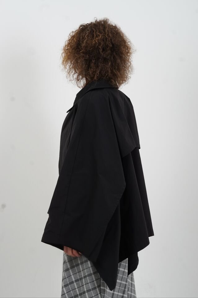 Siyah Pelerin Trench