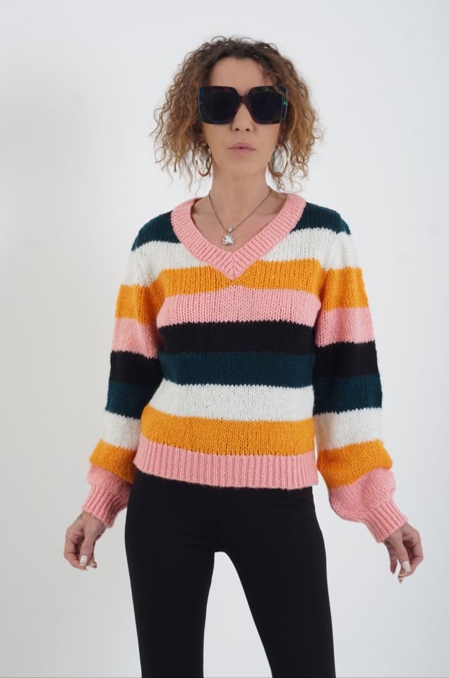 Pinky V Yaka Çizgili Kazak