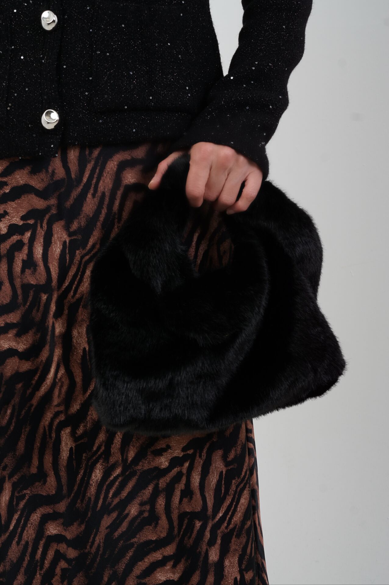 Siyah Suni Kürk El Çantası