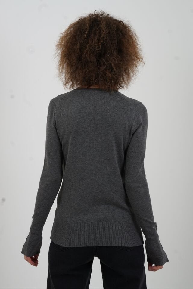 Koyu Füme O Yaka Kolu Droplu Kazak