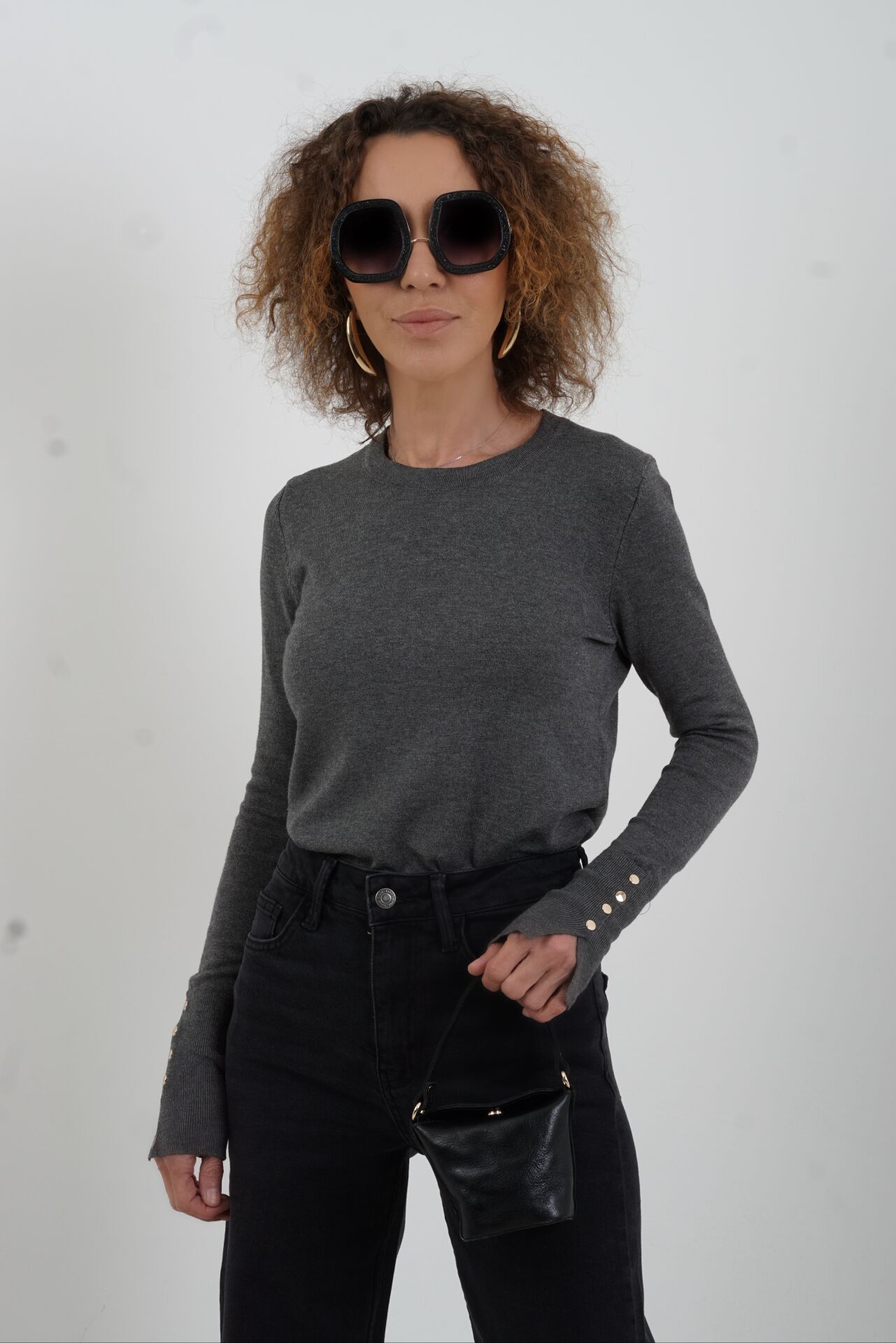 Koyu Füme O Yaka Kolu Droplu Kazak