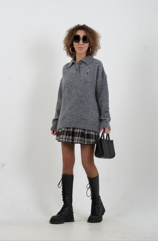 Gri Polo Yaka Nakışlı Kazak