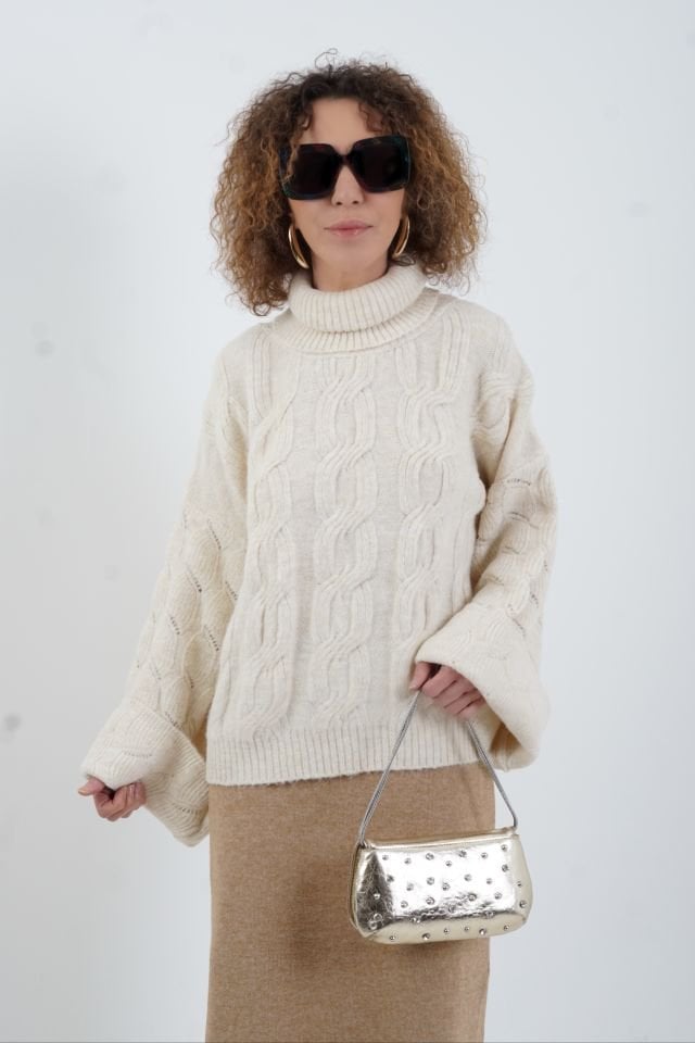 Krem Balıkçı Yaka Geniş Kol Kazak