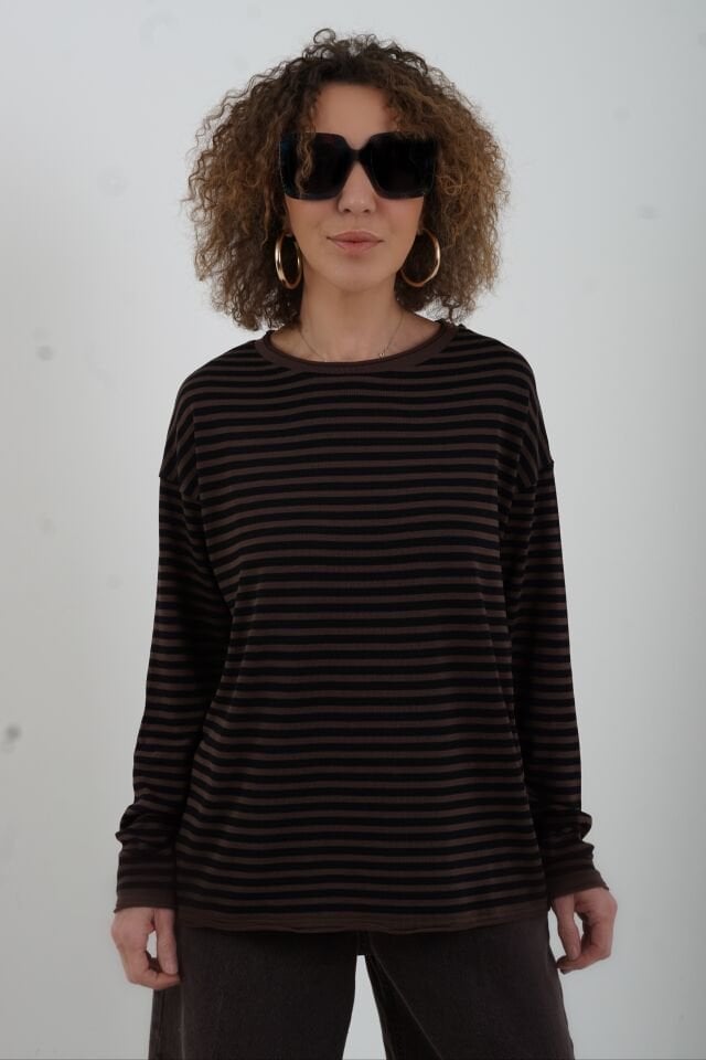 Kahve Siyah Bisiklet Yaka İnce Çizgili Kazak