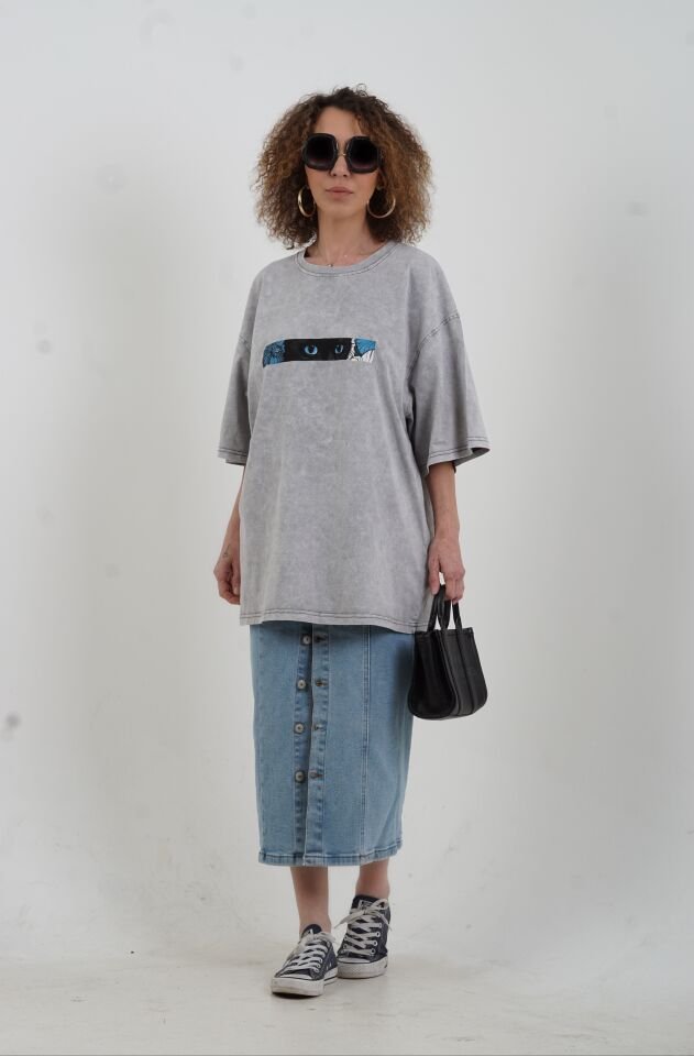 Gri Kedi Göz Baskılı Soluk Efektli Oversize Tshirt