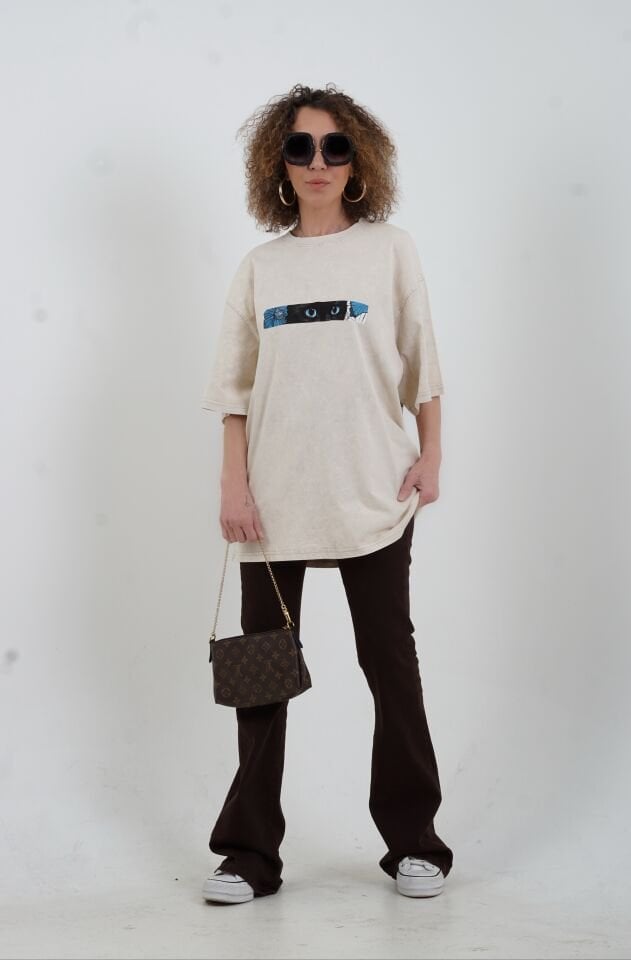 Taş Kedi Göz Baskılı Soluk Efektli Oversize Tshirt