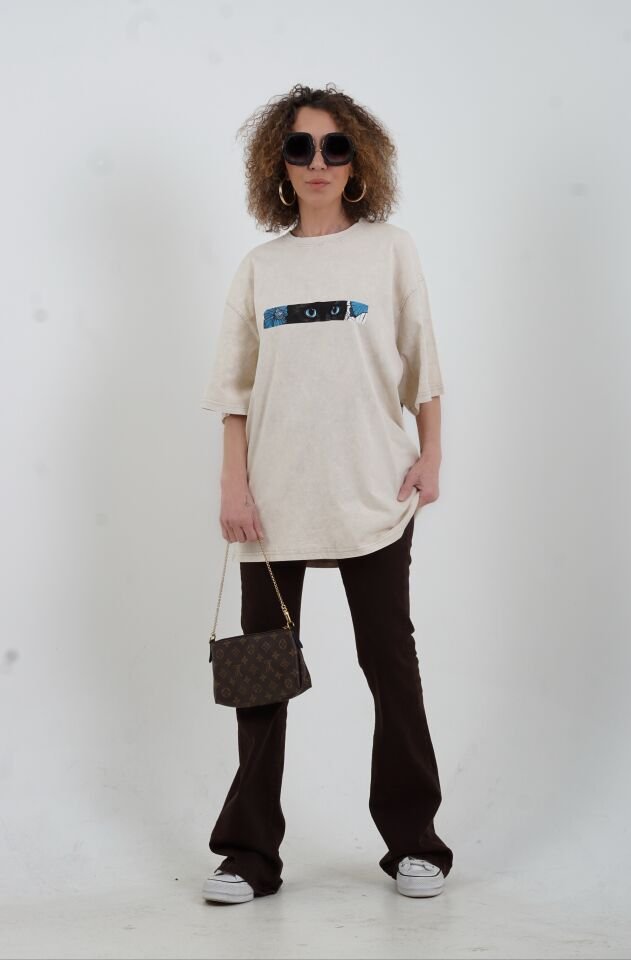 Taş Kedi Göz Baskılı Soluk Efektli Oversize Tshirt