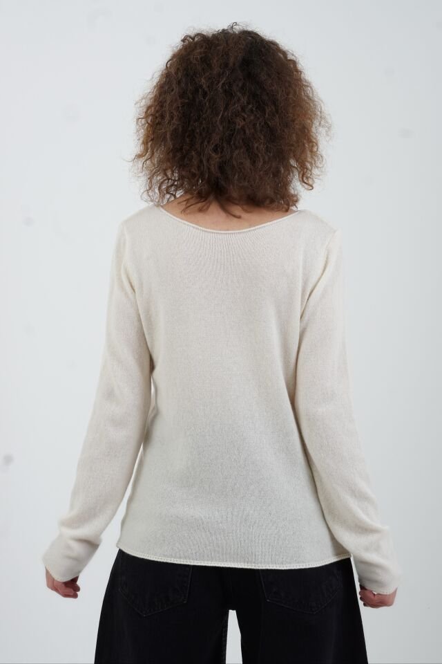 Ekru %100  Kaşmir Kayık Yaka Kazak