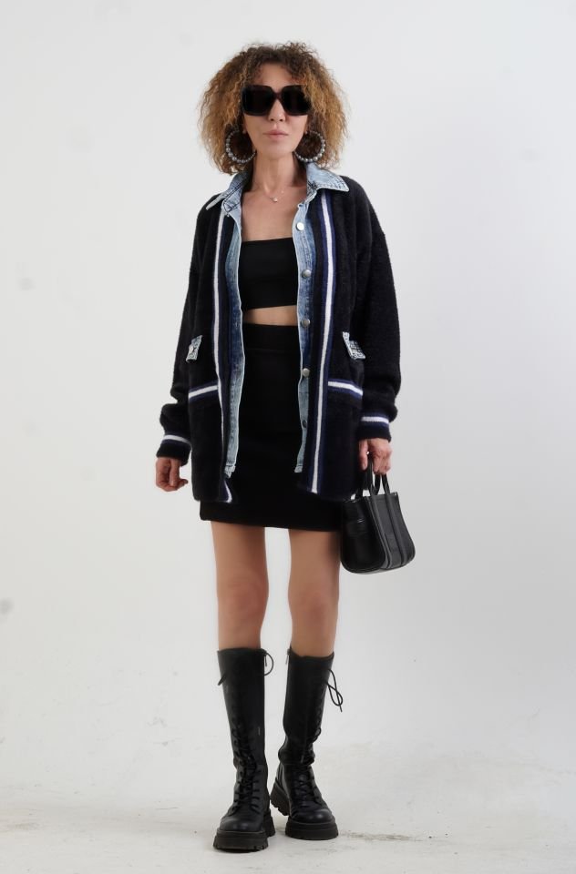Siyah Denim Detaylı Yumoş Triko Ceket