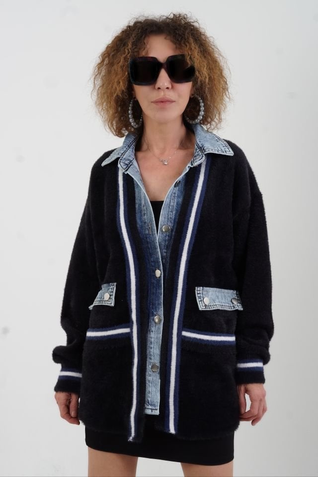 Siyah Denim Detaylı Yumoş Triko Ceket