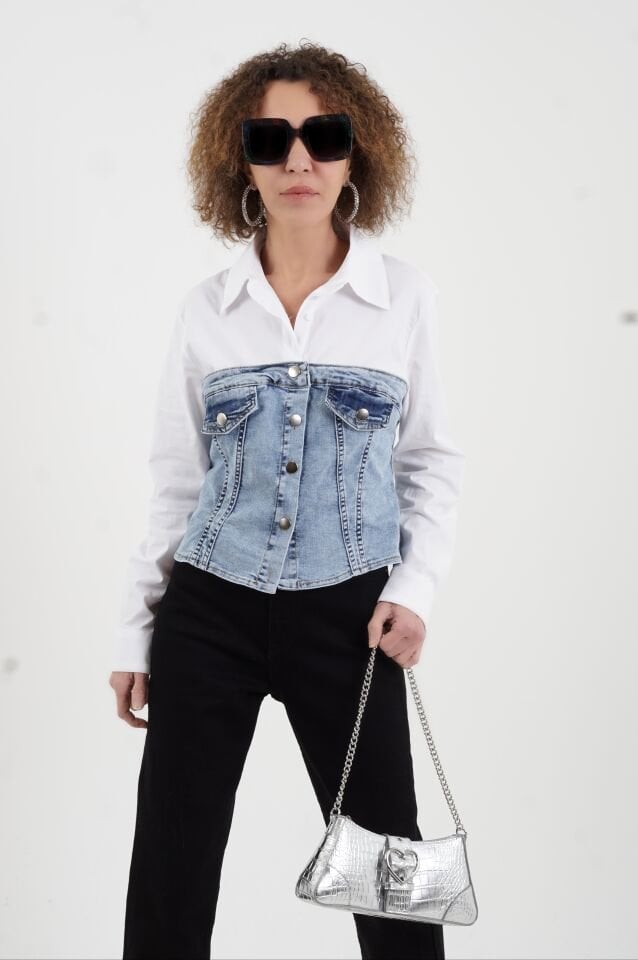 Beyaz Cepli Denim Detaylı Gömlek