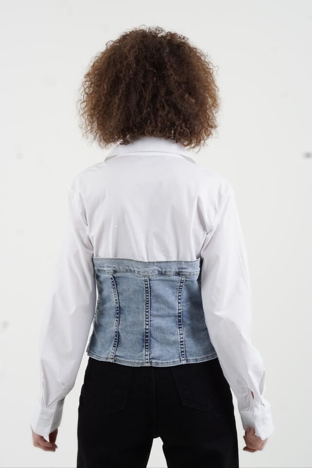 Beyaz Cepli Denim Detaylı Gömlek