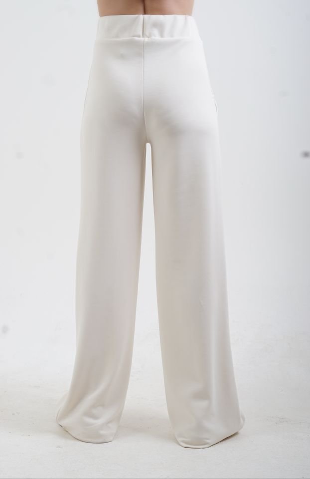 Krem Modal Kumaş Nervürlü Geniş Paça Pantolon