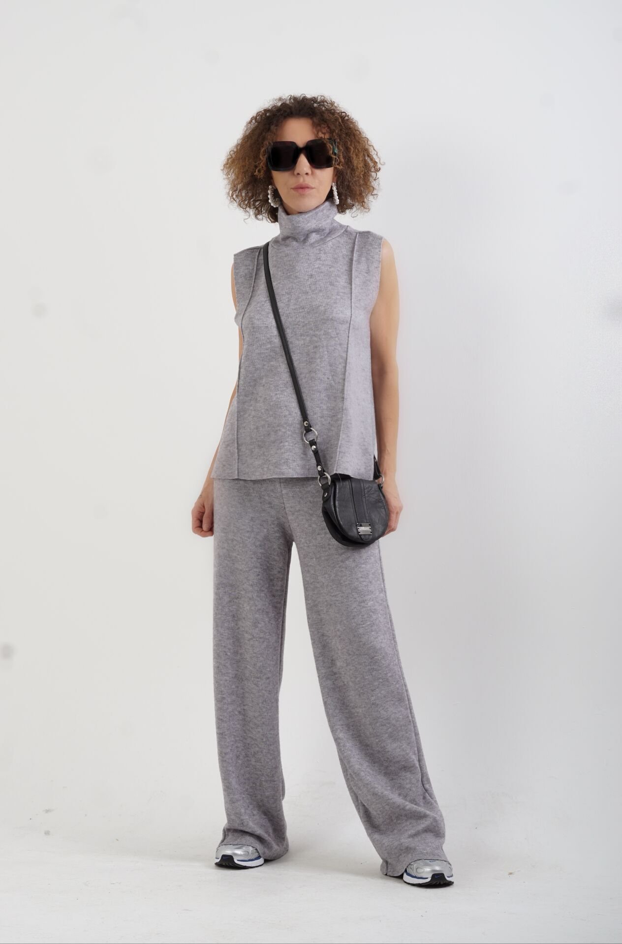 Gri Triko Görünümlü Örme Pantolon Kolsuz Bluz Takım