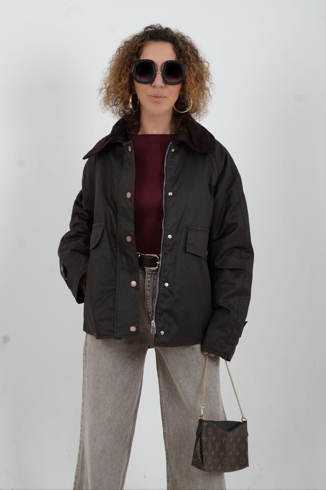 Koyu Kahve Kadife Yaka İçi Ekose Kapitone Ceket