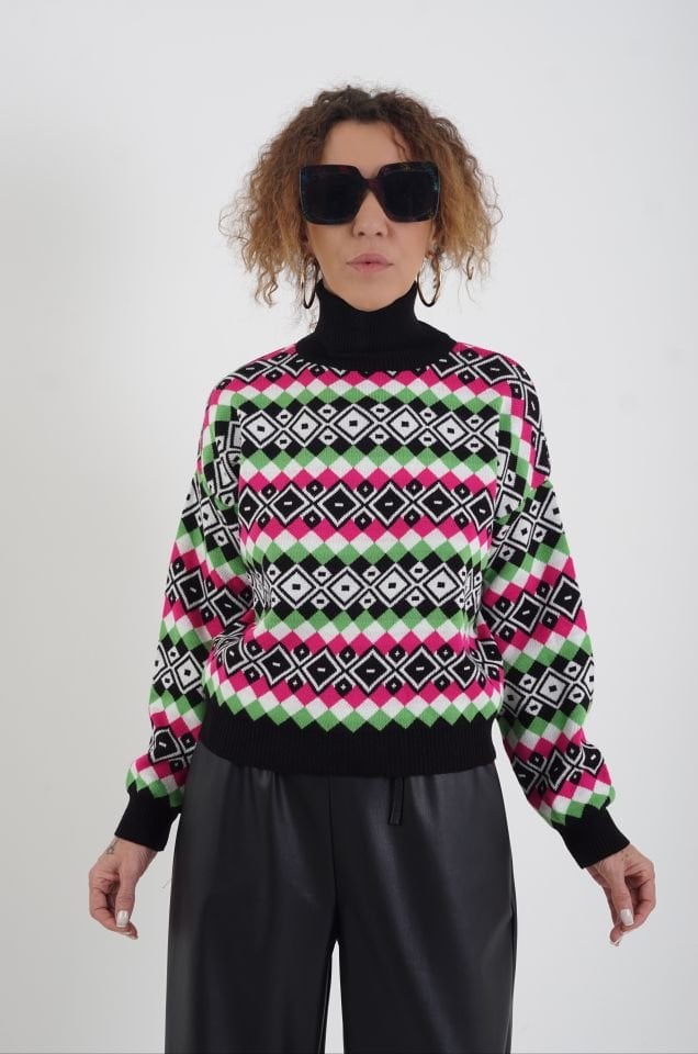 Siyah Balıkçı Yaka Retro Desen Kazak