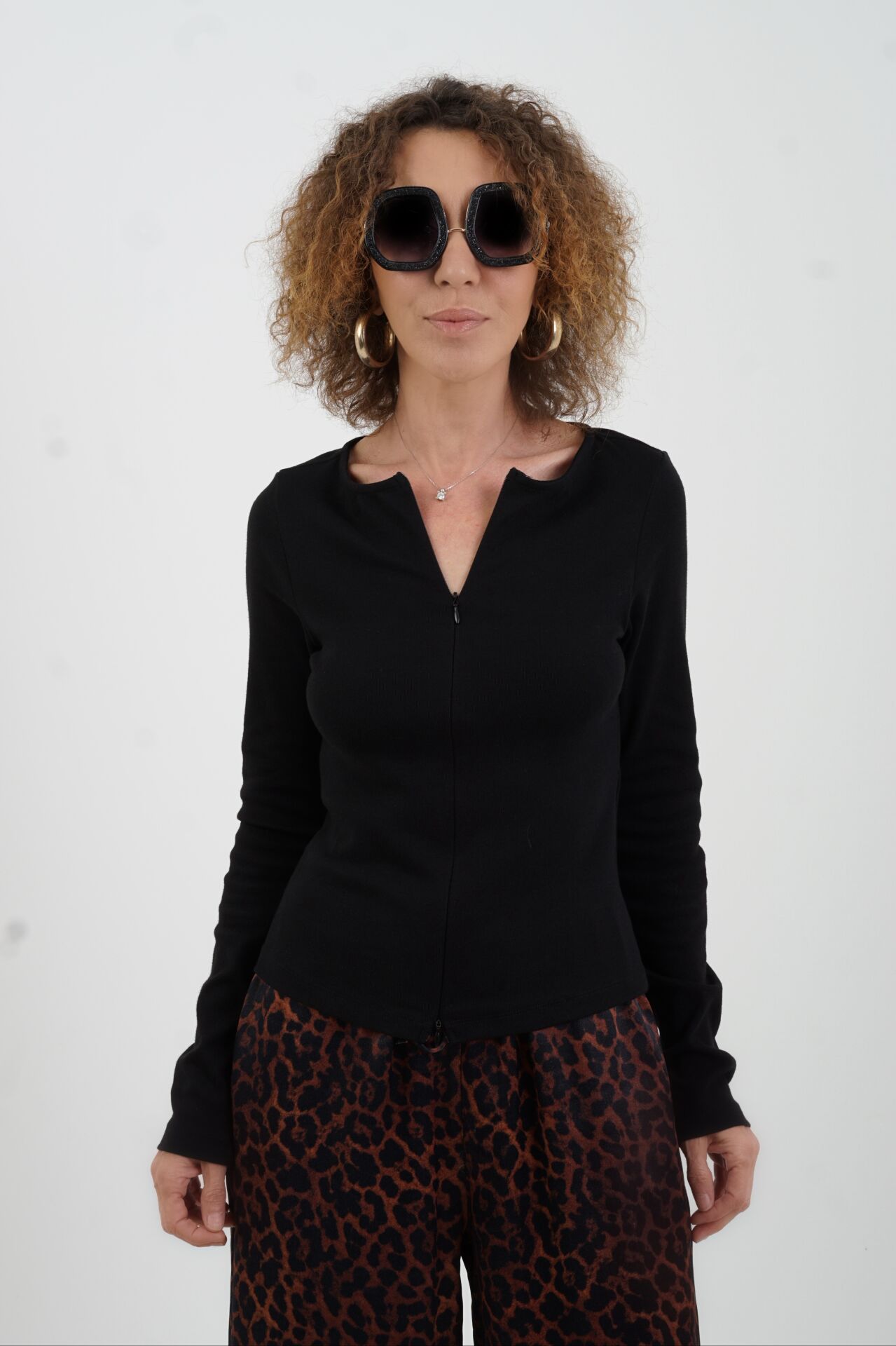 Siyah Fermuar Detaylı Uzun Kollu Bluz