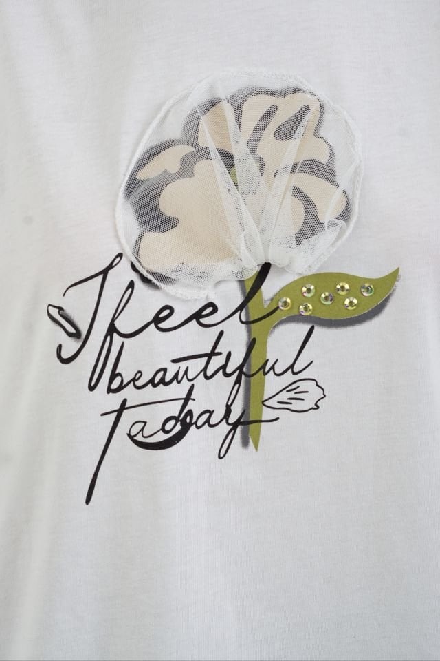Ekru Tül Detaylı Çiçek Baskılı Tshirt