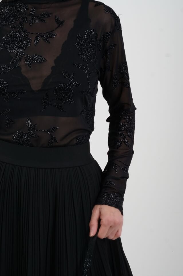 Siyah Floral Desenli Işıltılı Tül Bluz