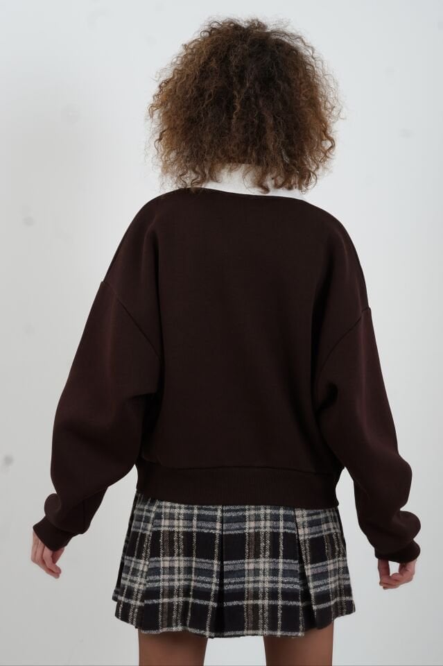 Kahve Nakışlı Polo Yaka Sweatshirt