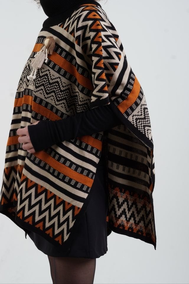 Tribal Desenli Yanları Açık Panço