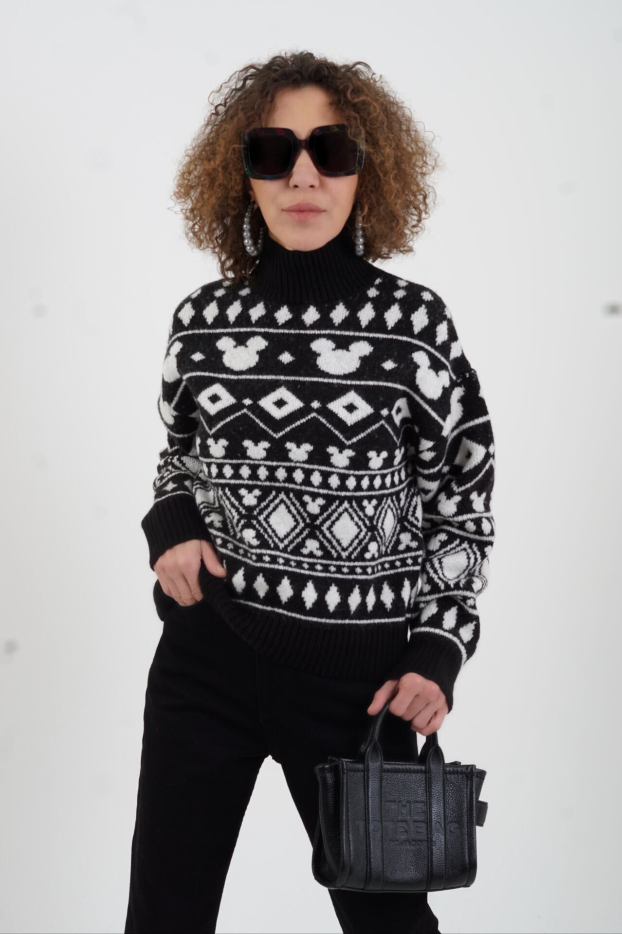 Siyah Mickey Desenli Kazak