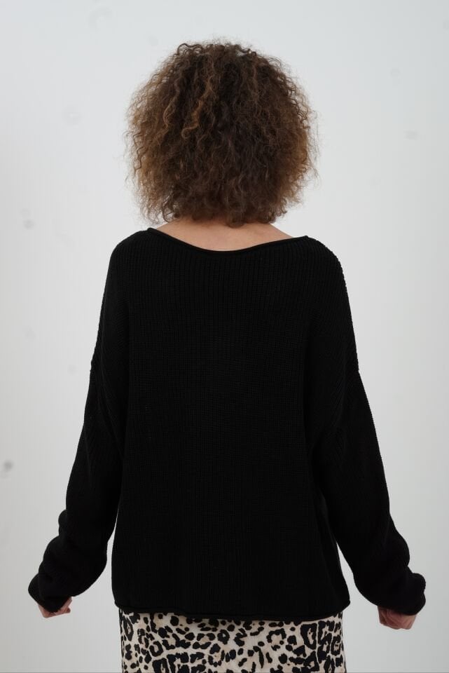 Siyah Kayık Yaka Basic Triko Kazak