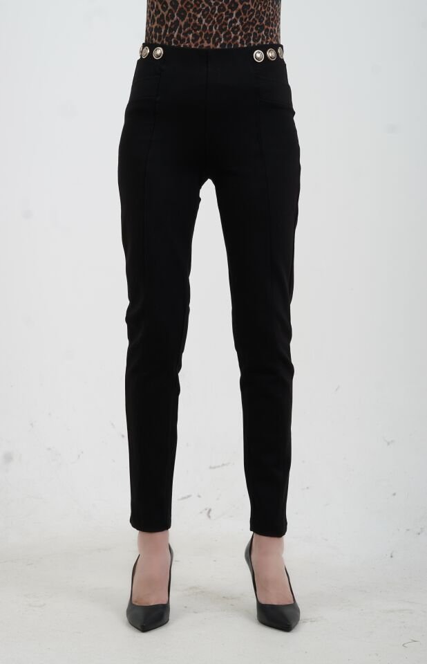 Siyah Çıt Çıt Detaylı Toparlayıcı Tayt