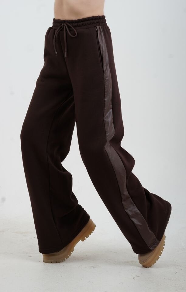 Acı Kahve Triko Ve Suni Deri Garnili Takım