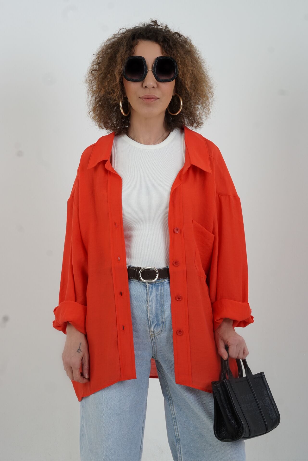 Kırmızı Omzu Düşük Oversize Gömlek