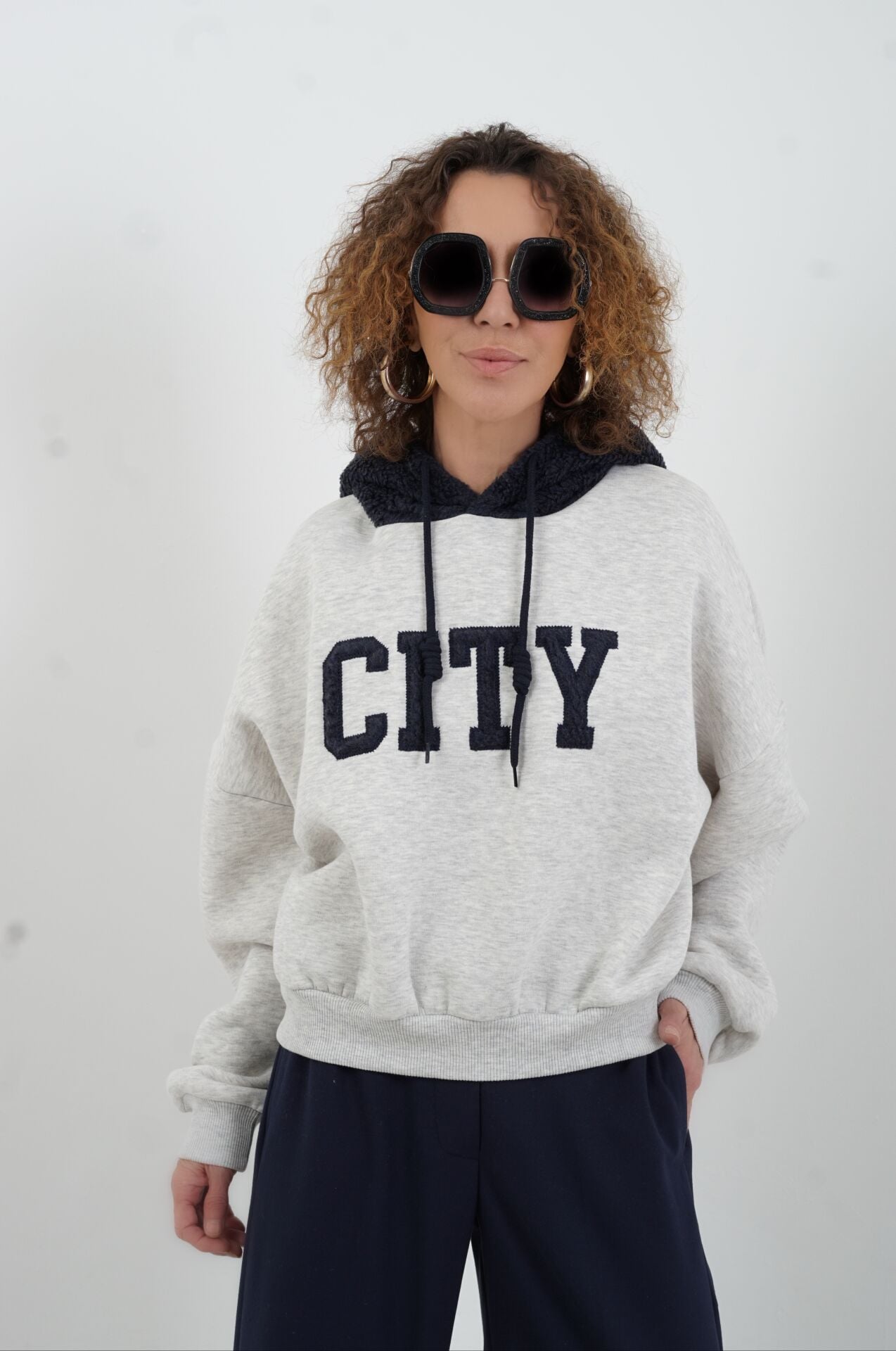 City Nakışlı Peluş Kapüşonlu  Sweatshirt