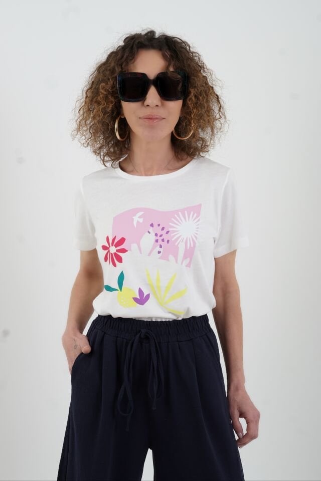 Beyaz Minimal Çiçek Baskılı Tshirt