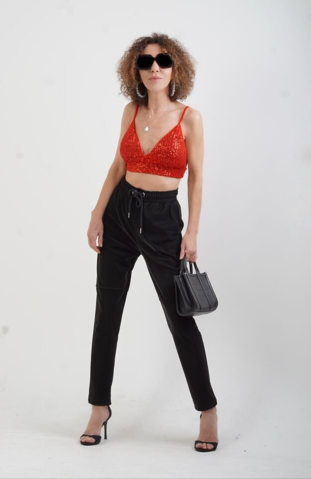 Kırmızı Pul Payetli Pedli Büstiyer