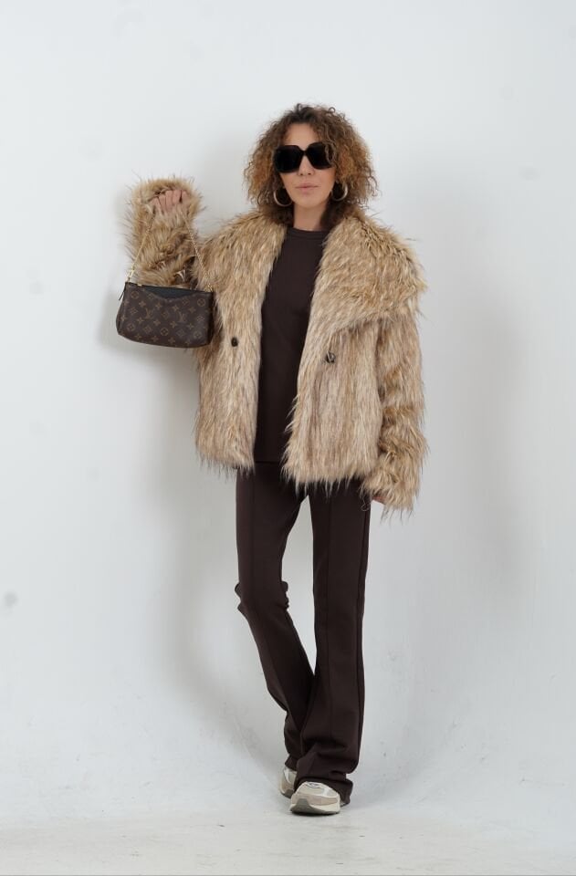 Bej Saçaklı Suni Kürk Ceket