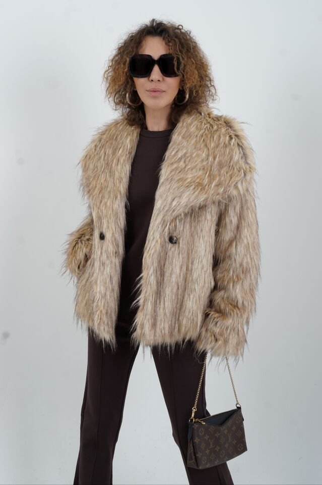 Bej Saçaklı Suni Kürk Ceket