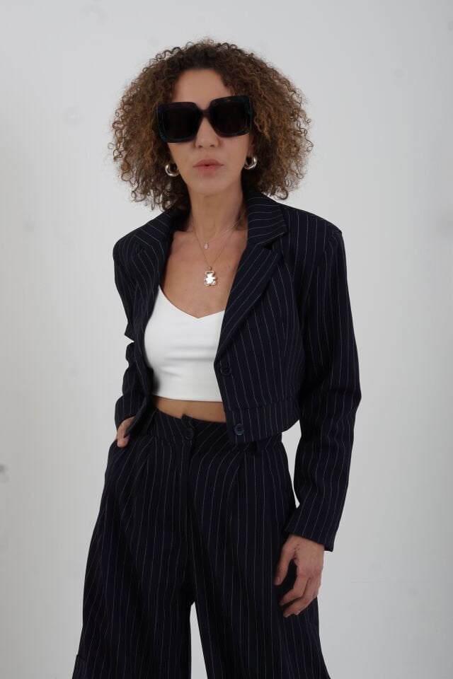 Lacivert Çizgili Poly Crop Ceket
