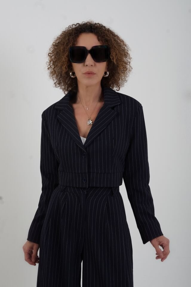 Lacivert Çizgili Poly Crop Ceket
