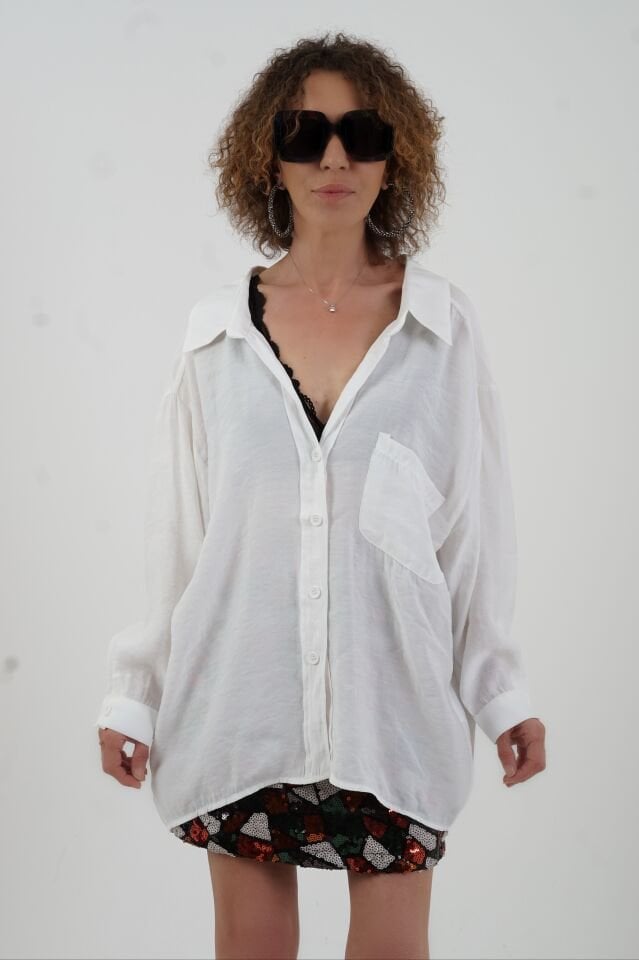 Beyaz Omzu Düşük Oversize Gömlek