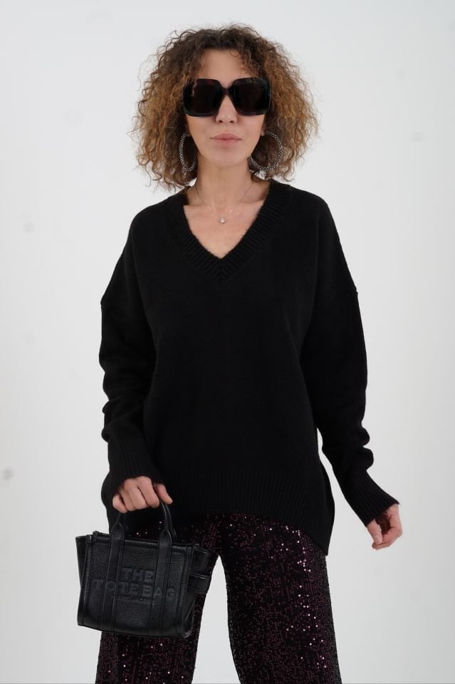 Siyah Best V Yaka Kazak