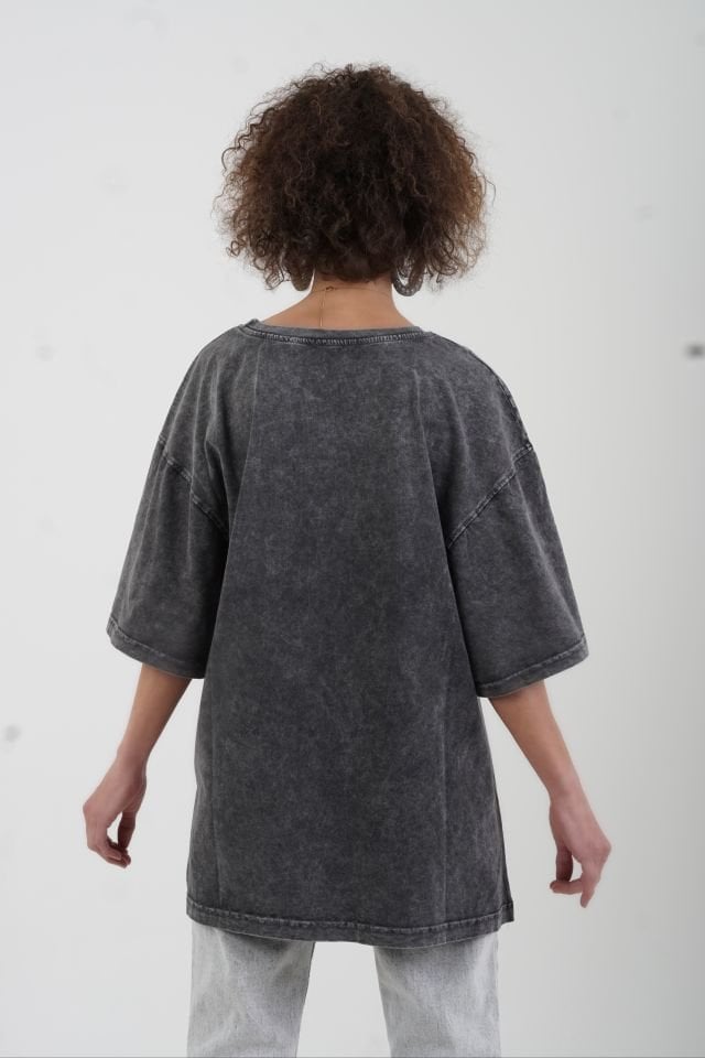 Antrasit Kalp Baskılı Soluk Efektli Oversize Tshirt
