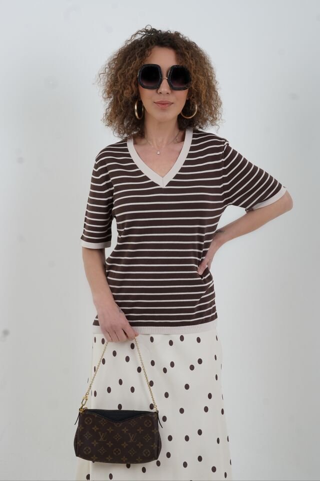 Bej Kahve V Yaka İnce Çizgili Kısa Kol Kazak