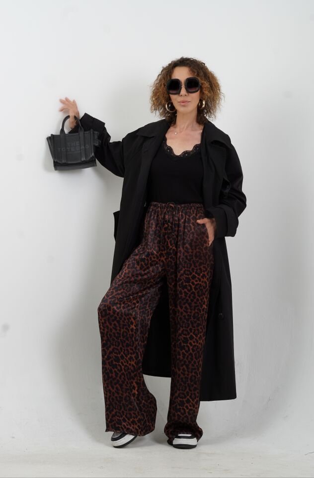 Siyah Dantelli Atlet