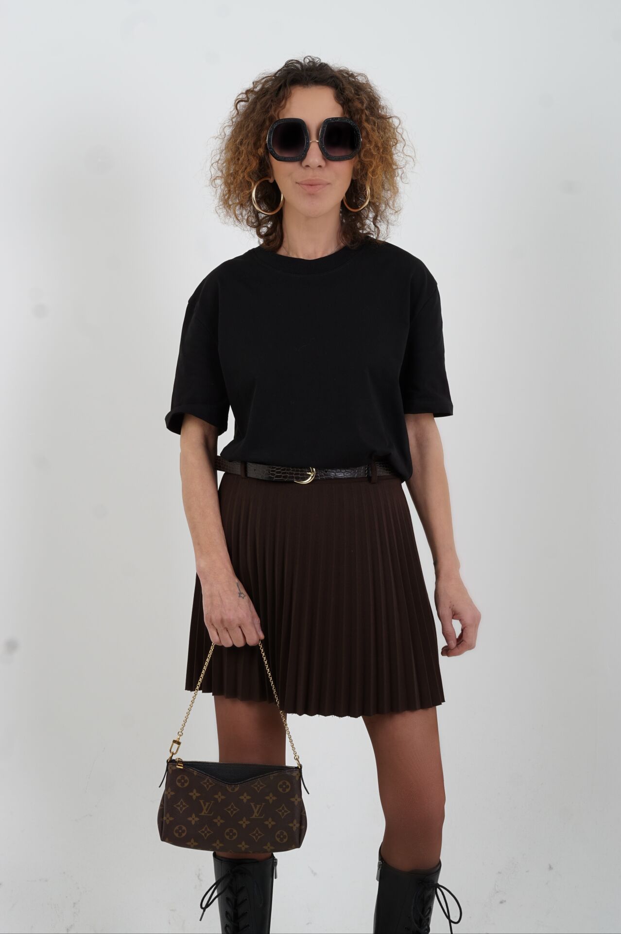 Siyah Özel  Dikişli  Bisiklet Yaka Tshirt