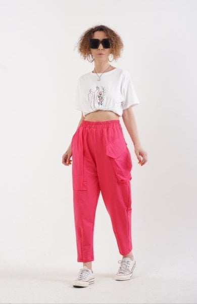El Ve Çiçek Baskılı Tshirt
