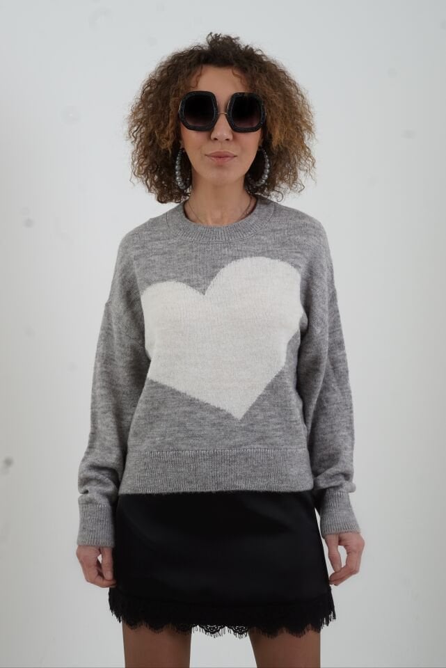 Gri Kalp Desenli Kazak