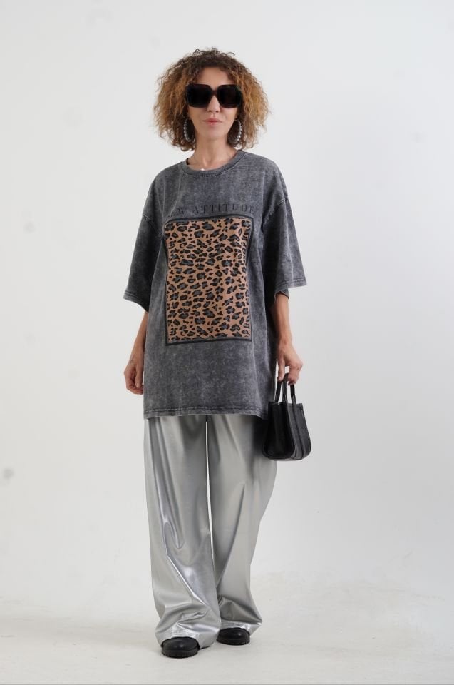 Leopar Baskılı Soluk Efektli Laser Cut Oversize Tshirt
